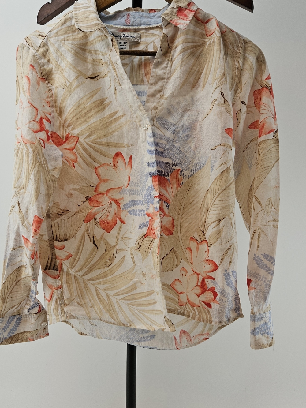 Tommy Bahama Hawaiian Top Colorful Floral Blouse XS Long Sleeve